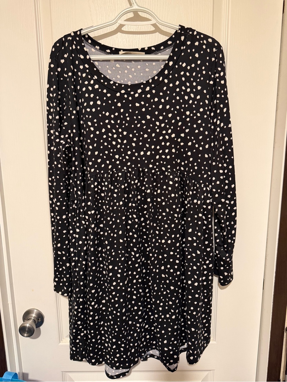 Black Polka Dot Long-Sleeve Dress